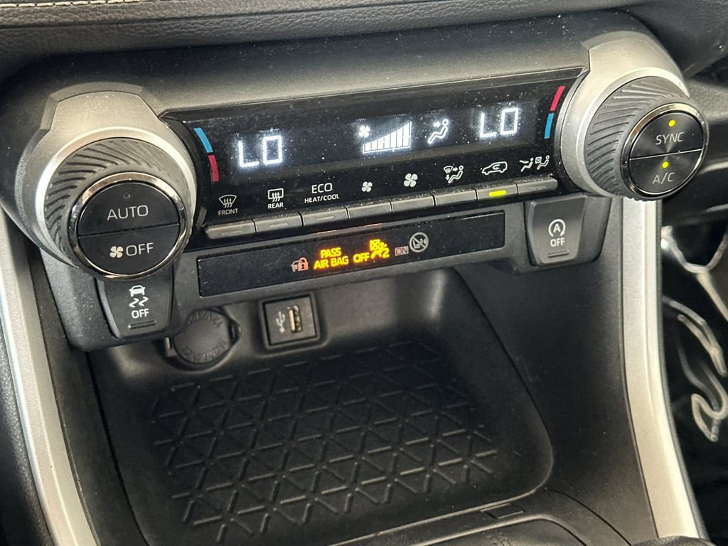 Used 2023 Toyota RAV4 XLE AWD/4WD image 19