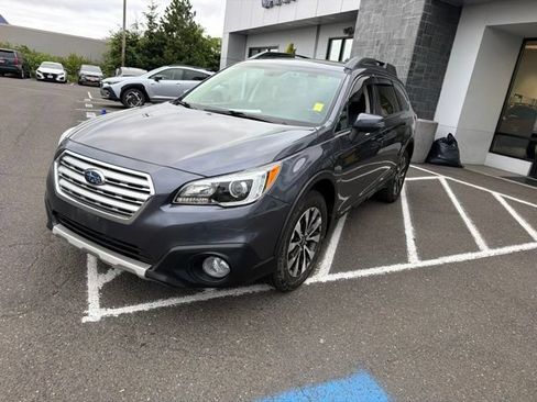 Used 2016 Subaru Outback 3.6R Limited AWD/4WD image 3