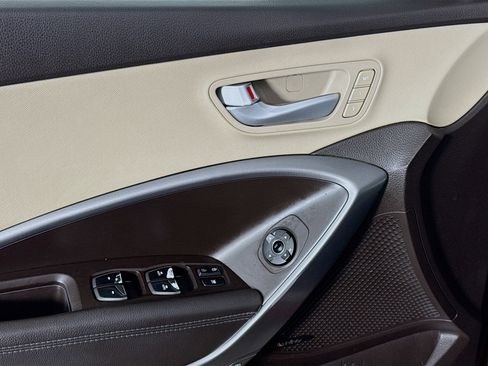 Used 2018 Hyundai Santa Fe Sport w/ Cargo Package image 24