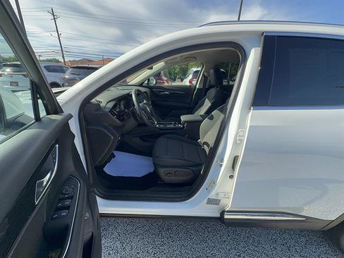 Used 2023 Buick Envision Preferred FWD image 12