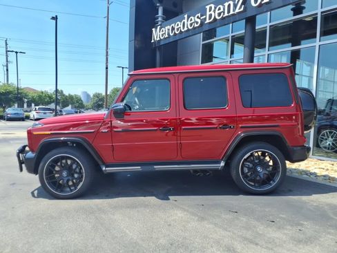 Certified 2025 Mercedes-Benz G 63 AMG 4MATIC w/ AMG Night Package Plus image 3