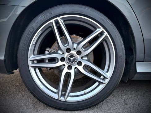 Used 2018 Mercedes-Benz E 300 w/ Premium 1 Package image 17