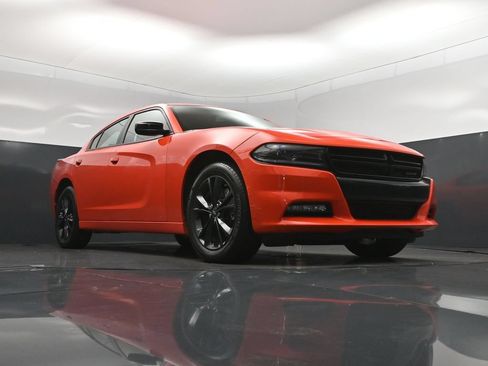 Used 2022 Dodge Charger SXT w/ Blacktop Package AWD/4WD image 44