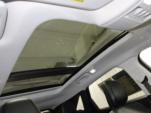 Used 2021 Ford Escape SEL image 34