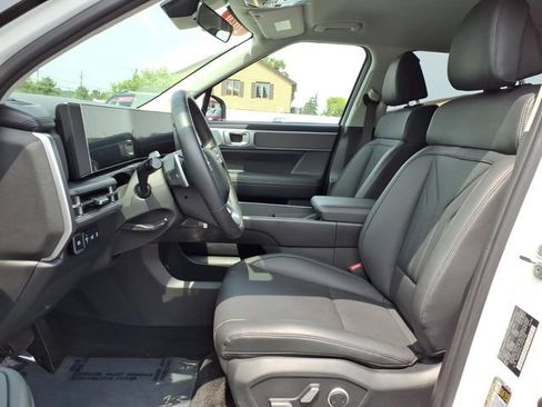Used 2026 Hyundai Santa Fe SEL AWD/4WD image 17