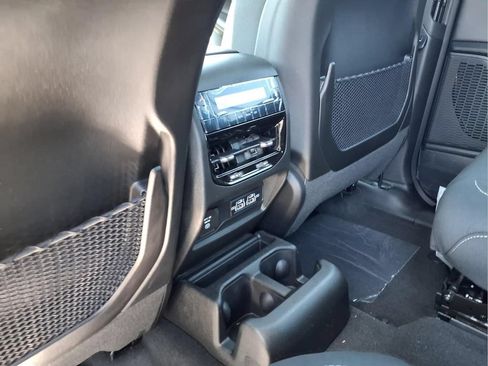 New 2026 Jeep Grand Cherokee L 4WD image 13
