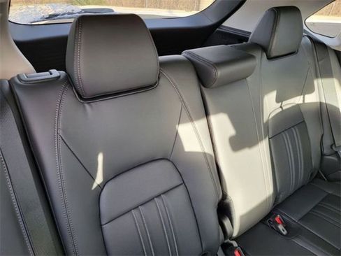 Used 2025 Honda HR-V EX-L image 15