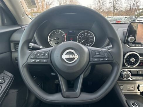 Used 2025 Nissan Sentra S image 13