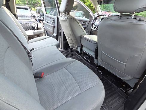 Used 2013 RAM 2500 Tradesman w/ Chrome Appearance Group AWD/4WD image 37