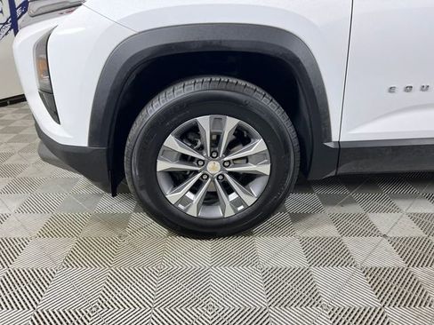 Used 2025 Chevrolet Equinox LT AWD/4WD image 23
