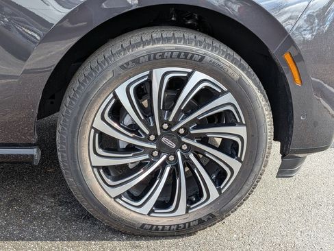 Certified 2025 Lincoln Navigator L Black Label image 13