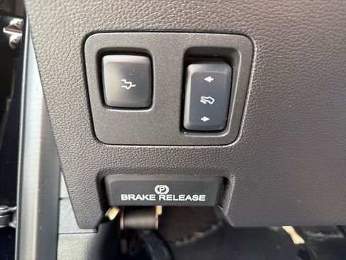 Used 2018 Ford F250 Platinum w/ Platinum Ultimate Package AWD/4WD image 62