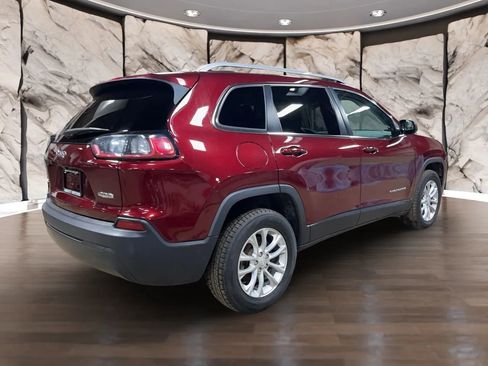 Used 2019 Jeep Cherokee Latitude w/ Cold Weather Group AWD/4WD image 9