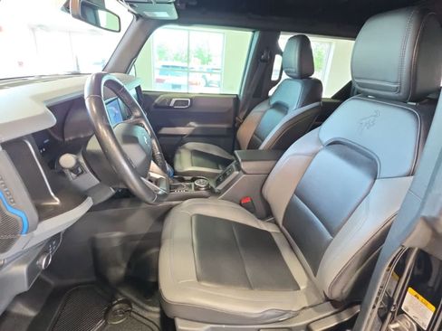Used 2022 Ford Bronco Black Diamond w/ Sasquatch Package AWD/4WD image 14