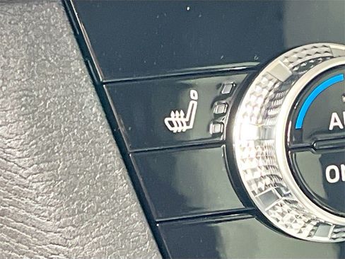 New 2025 Mitsubishi Outlander SE image 20