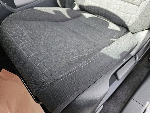 New 2026 Honda HR-V LX image 8