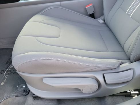 Used 2023 Hyundai Elantra SEL FWD image 21