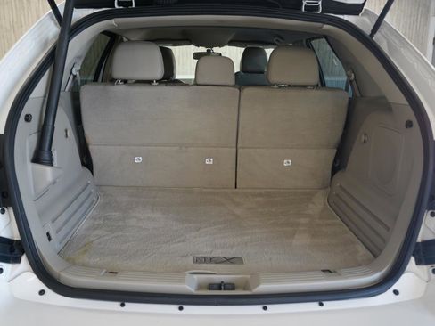 Used 2013 Lincoln MKX FWD image 38