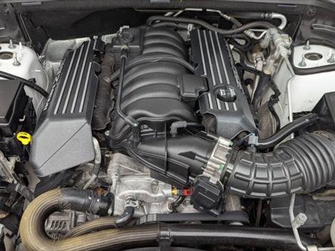 Used 2019 Dodge Durango SRT AWD/4WD image 28