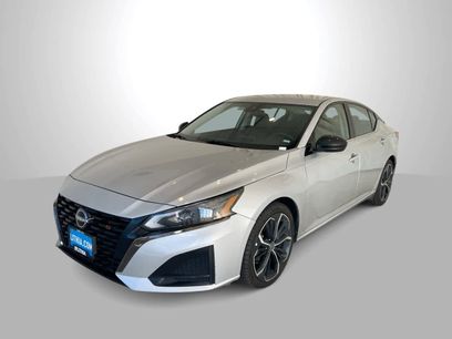 Used 2023 Nissan Altima 2.5 SR
