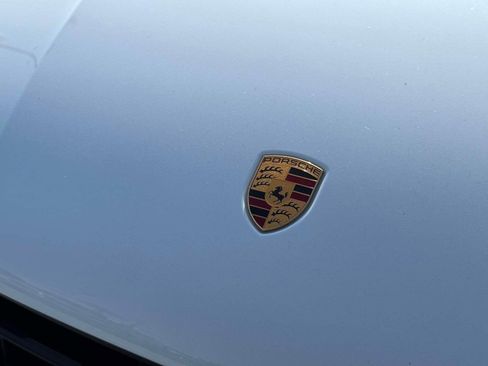 Used 2022 Porsche Macan AWD/4WD image 52