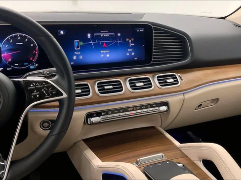 Used 2024 Mercedes-Benz GLE 350 4MATIC image 25