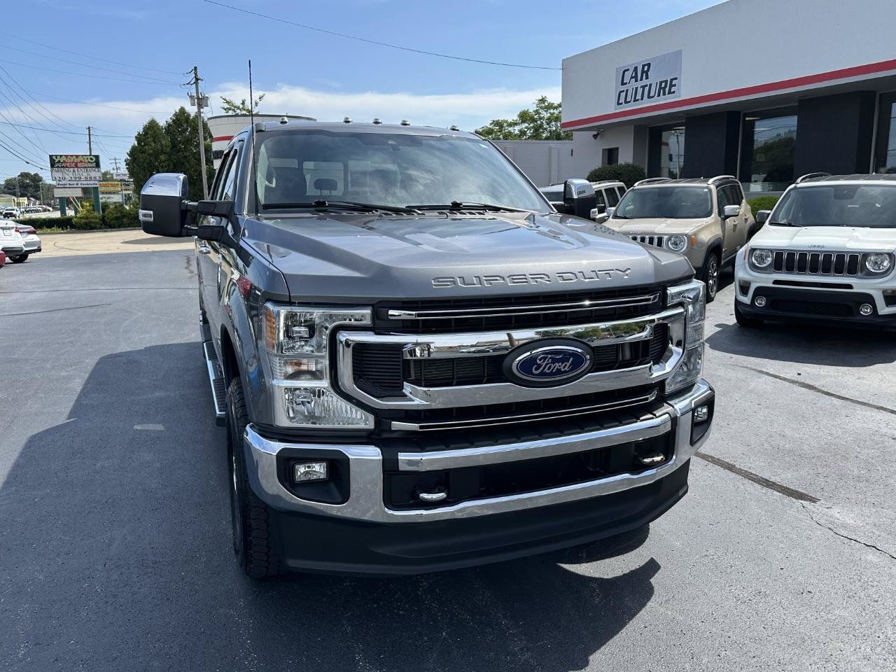 Used 2022 Ford F350 XLT w/ XLT Premium Package AWD/4WD image 2