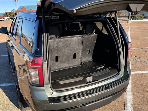 Used 2023 Chevrolet Tahoe Z71 w/ Luxury Package image 18