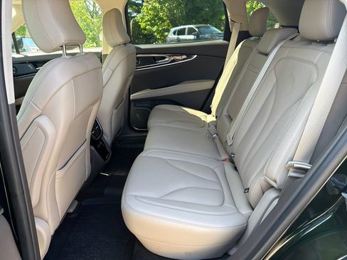 Used 2021 Lincoln Nautilus Reserve w/ Equipment Group 201A AWD/4WD image 14