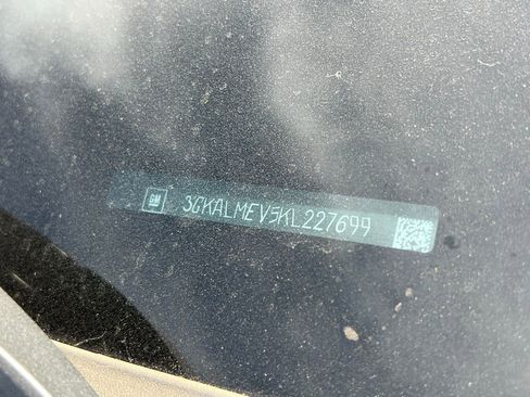 Used 2019 GMC Terrain SLE w/ Driver Convenience Package image 3