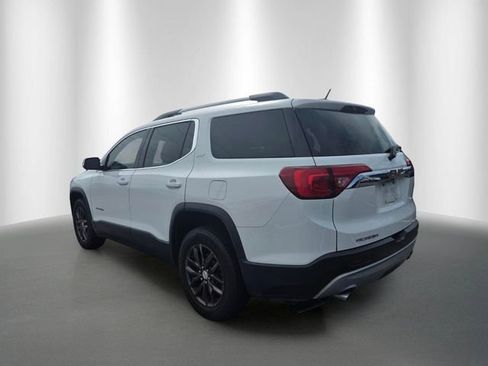 Used 2019 GMC Acadia SLT FWD image 2