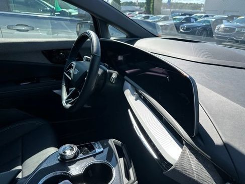 Used 2025 Cadillac Optiq Luxury 2 w/ LPO, Floor Liner Package AWD/4WD image 15