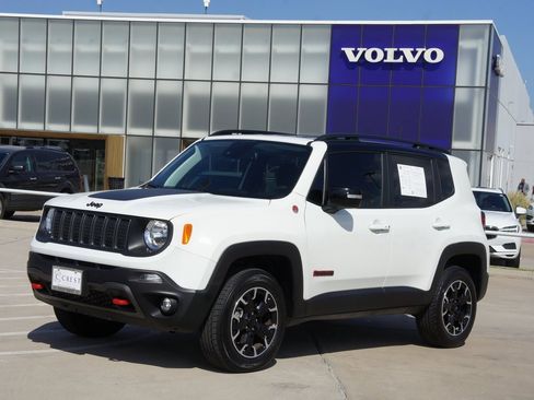 Used 2023 Jeep Renegade Trailhawk image 2