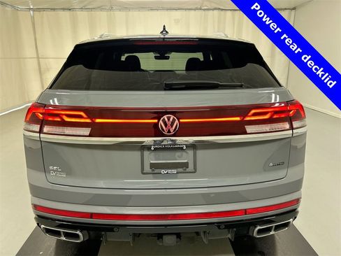 Used 2024 Volkswagen Atlas Cross Sport SEL Premium R-Line image 3