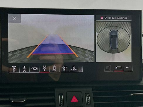 Used 2024 Audi Q5 e Premium Plus w/ Premium Plus Package image 15