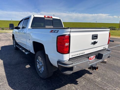 Used 2019 Chevrolet Silverado 2500 LTZ w/ Duramax Plus Package AWD/4WD image 16