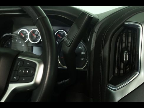 Used 2021 Chevrolet Silverado 1500 LT Trail Boss w/ LT Trail Boss Premium Package image 32