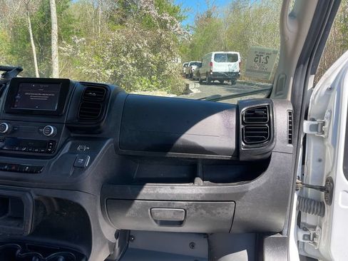 Used 2023 RAM ProMaster 2500 FWD image 32