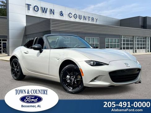 Used 2023 MAZDA MX-5 Miata Sport RWD image 1