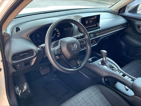 Used 2023 Honda HR-V LX image 16