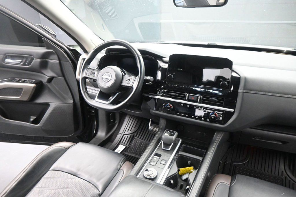 Used 2024 Nissan Pathfinder Platinum w/ Cargo Package AWD/4WD image 20