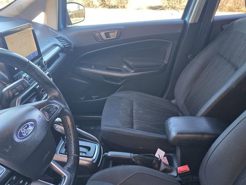 Used 2020 Ford EcoSport SE w/ SE Convenience Package image 12