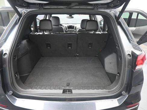 Used 2023 Chevrolet Equinox RS w/ RS Leather Package FWD image 21
