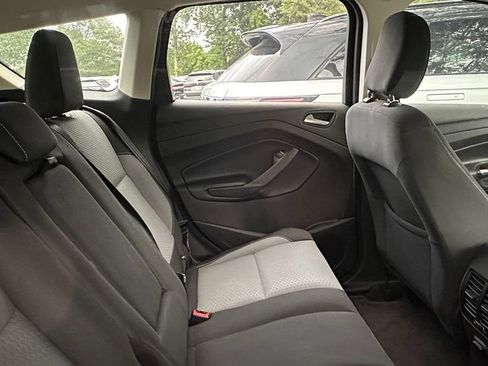 Used 2019 Ford Escape SE FWD image 7