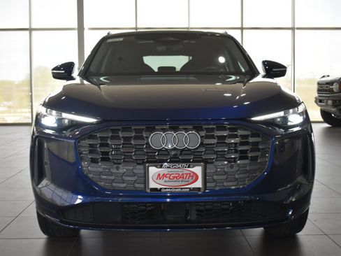 Used 2025 Audi Q5 Premium w/ Premium Plus AWD/4WD image 5