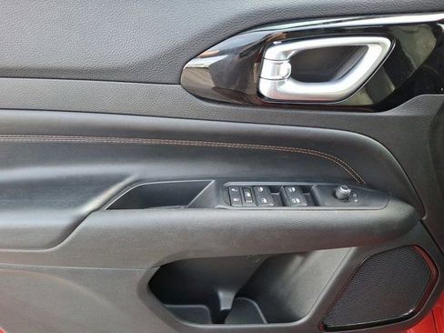 Certified 2022 Jeep Compass Limited image 16