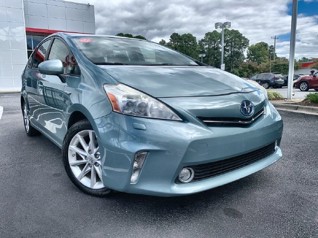 Used 2013 Toyota Prius V Five FWD image 2