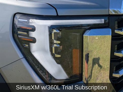 Used 2025 GMC Sierra 2500 SLT w/ SLT Premium Package image 10