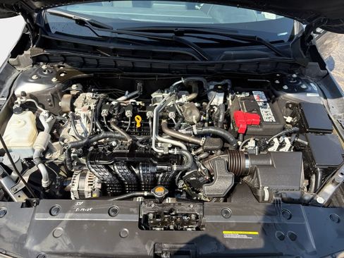 Used 2025 Nissan Altima 2.5 SV FWD image 23