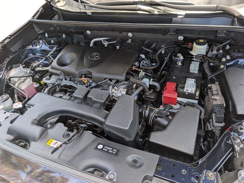 Used 2022 Toyota RAV4 XLE FWD image 20
